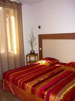 En
